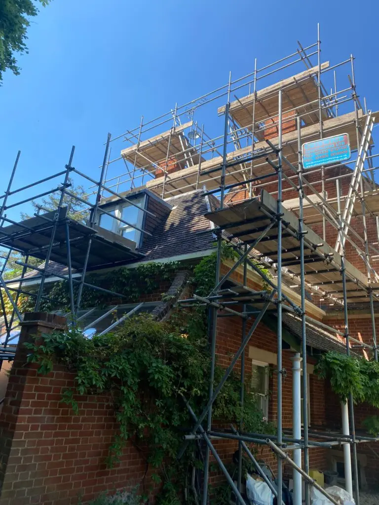 Domestic Scaffolding in SL6